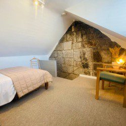 Foundry Cottage, Portland - Self-catering holiday accommodation