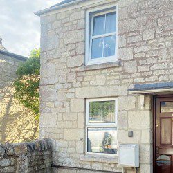 Shell Cottage, self-catering holiday accommodation in Portland, Dorset