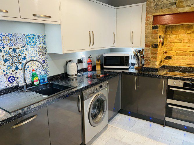 Green Sails House, self-catering accommodation in Weymouth, Dorset - Osprey Holiday Cottages