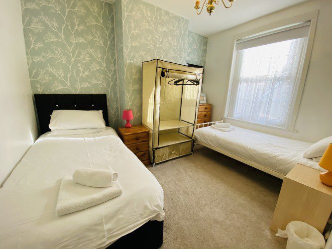 Green Sails House, self-catering accommodation in Weymouth, Dorset - Osprey Holiday Cottages