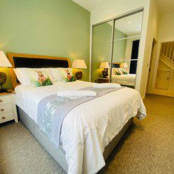 Quayside Apartment - self-catering holiday accommodation in Portland, Dorset