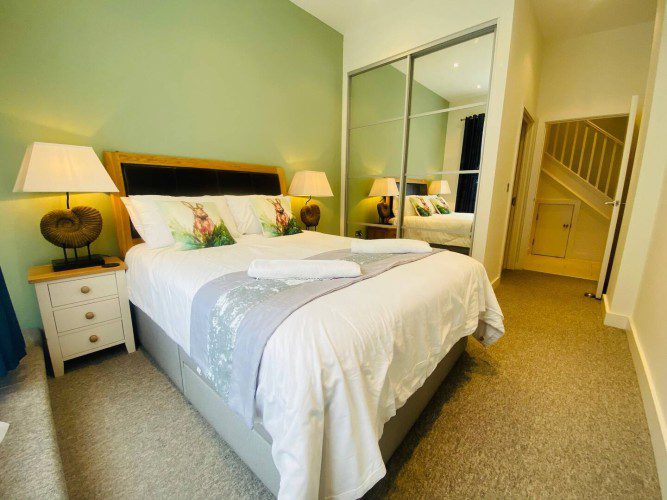 Quayside Apartment - self-catering holiday accommodation in Portland, Dorset