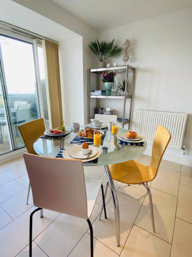 Quayside Apartment - self-catering holiday accommodation in Portland, Dorset