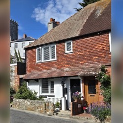 Stone's Throw self-catering holiday accommodation - Weymouth, Dorset