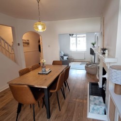 Stone's Throw self-catering holiday accommodation - Weymouth, Dorset